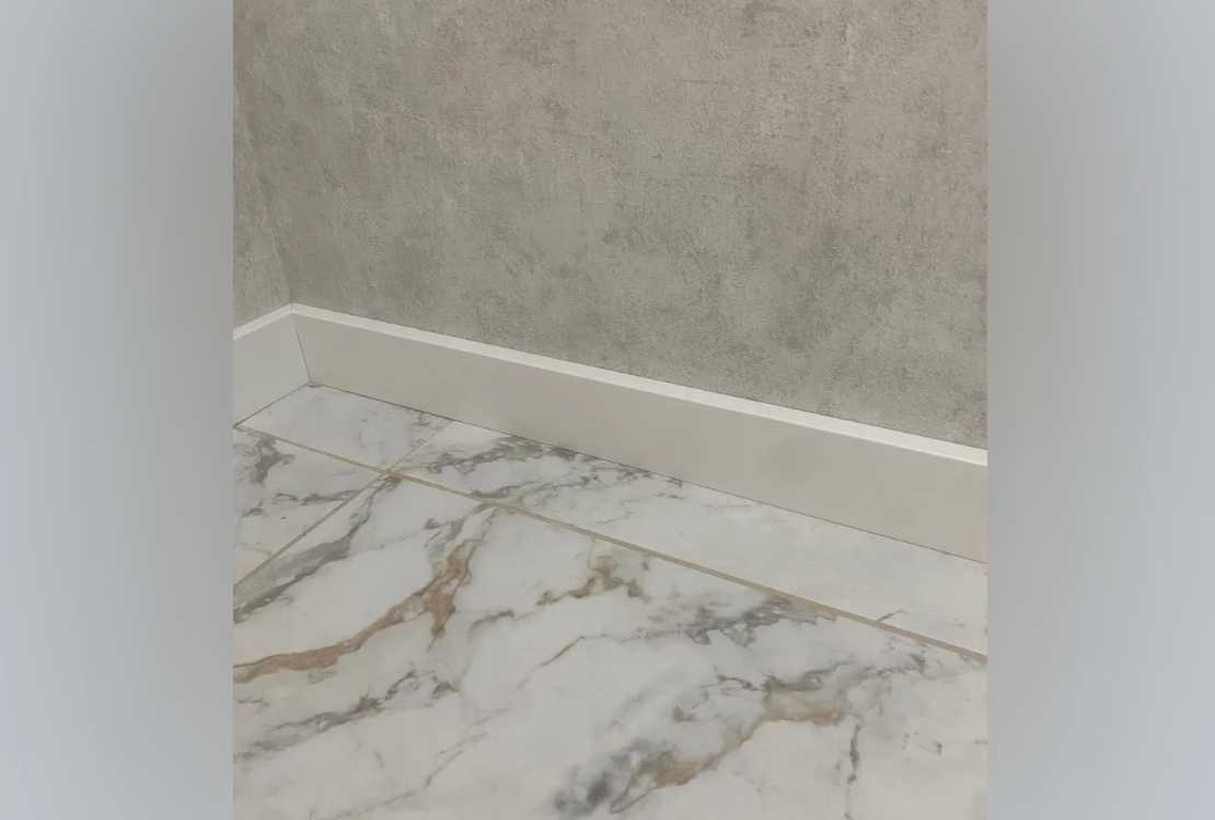 Плинтус МДФ Лука Пл 80МДФ.2700. 24116 Белый