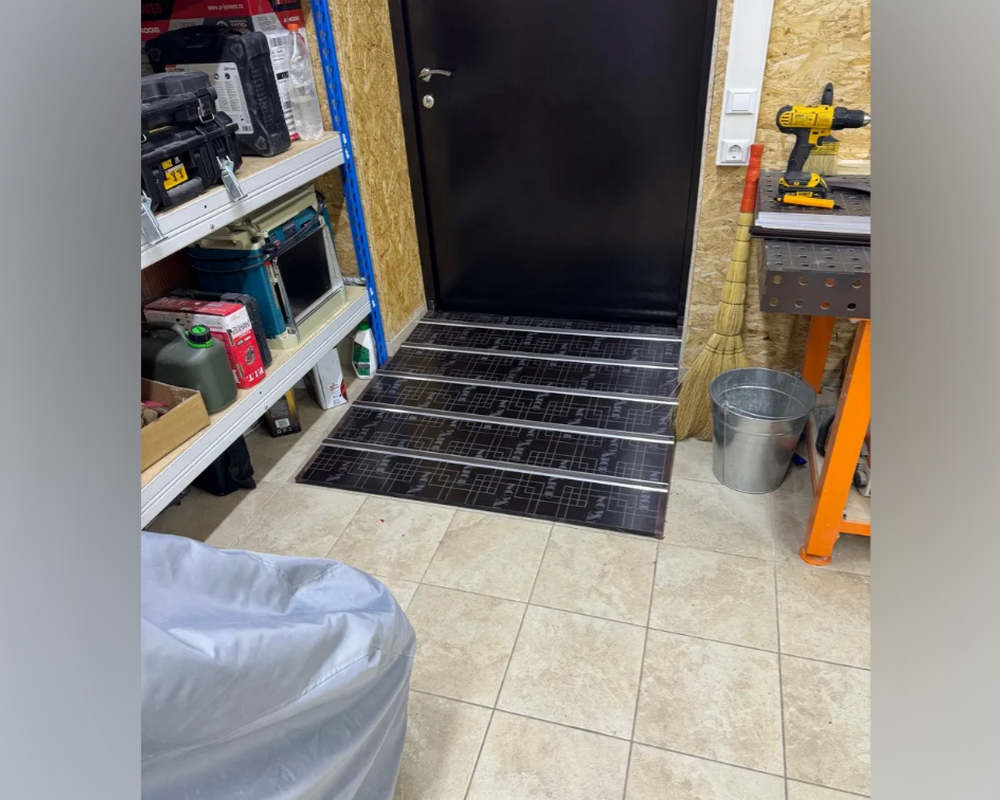 Порог одноуровневый ПС 08-1.2700.201лч Серебро