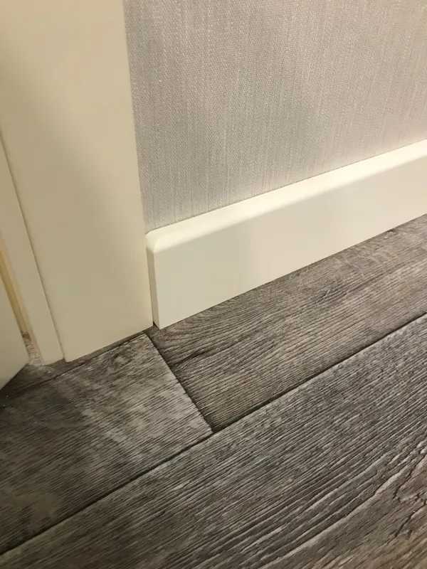 Плинтус МДФ Лука Пл 80МДФ.2700.Point line 24040 Дуб кантри белый