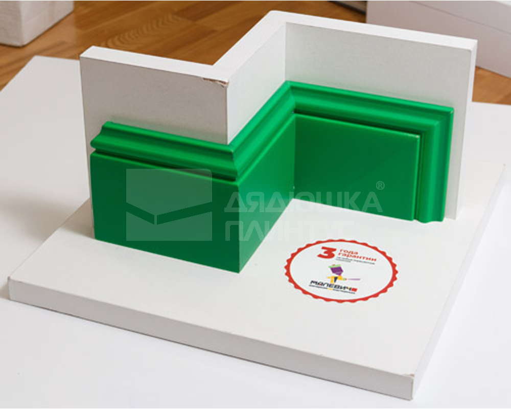 Плинтус из полистирола высокой плотности NMC Wallstyl IL10 Белый