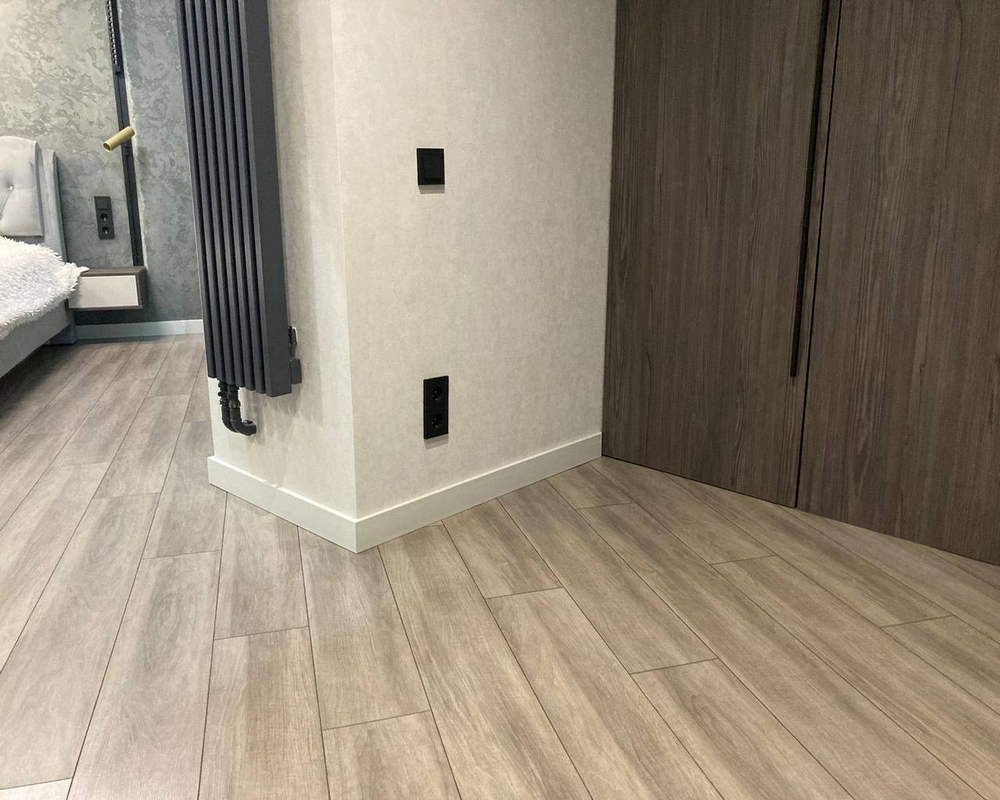 Плинтус напольный Salag Alpha 80 Касзмир  2,4м