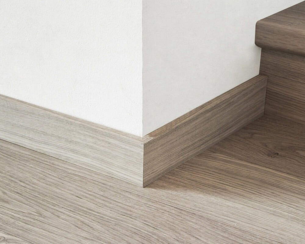 Плинтус напольный Salag Alpha 80 Замок 2,4м