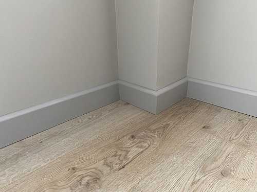 Плинтус МДФ Лука Пл 100-1МДФ.2700.Point line 24069 Кварц грей