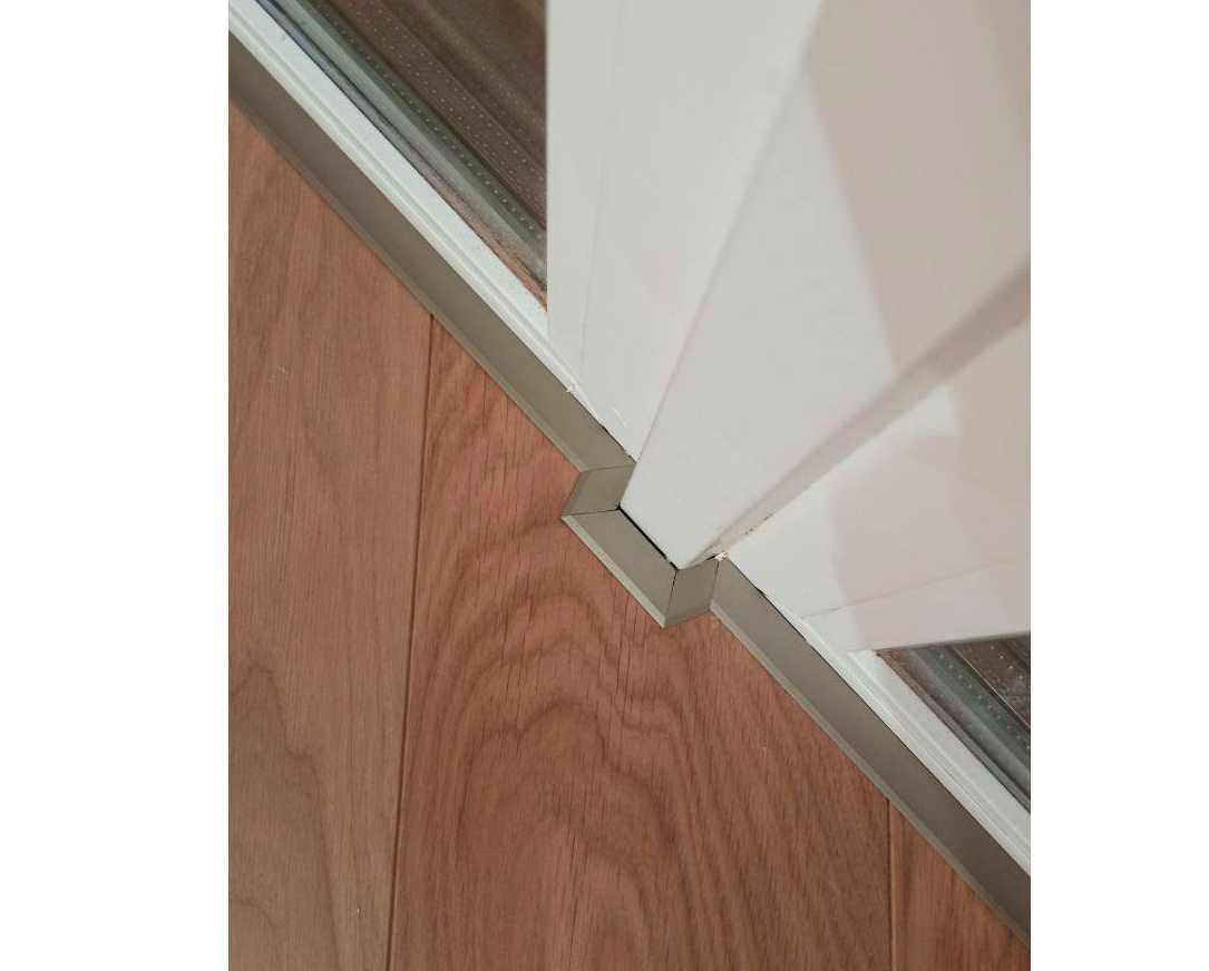 Микроплинтус MSAPL 01.2700.04L Анод бронза