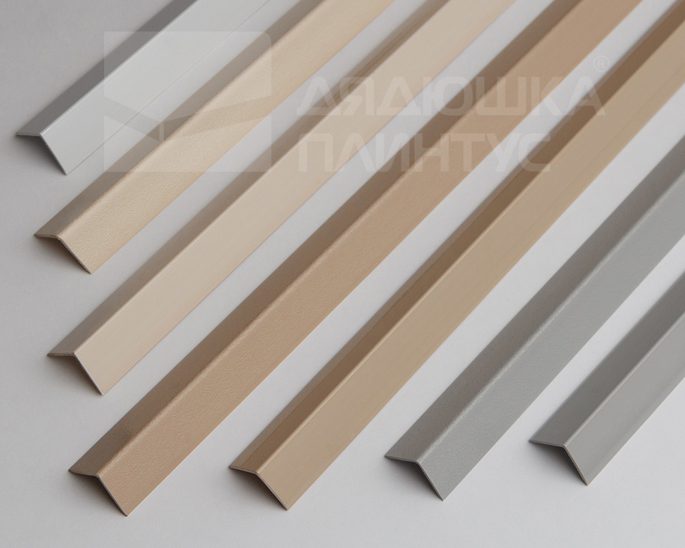 Угол ПВХ 15*15*2,7 м Белый